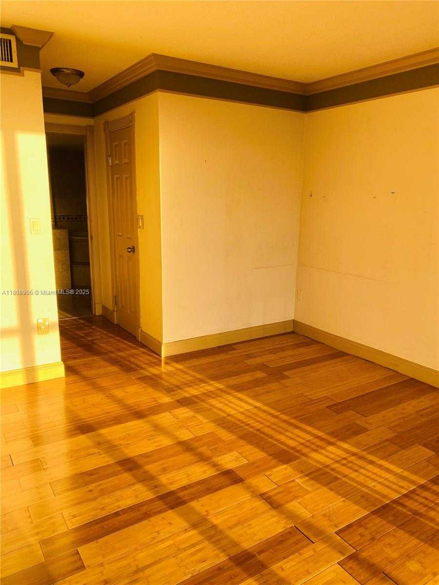 Small Image of 1351 NORTH EAST MIAMI GARDENS DR #1403E, Miami Number 10