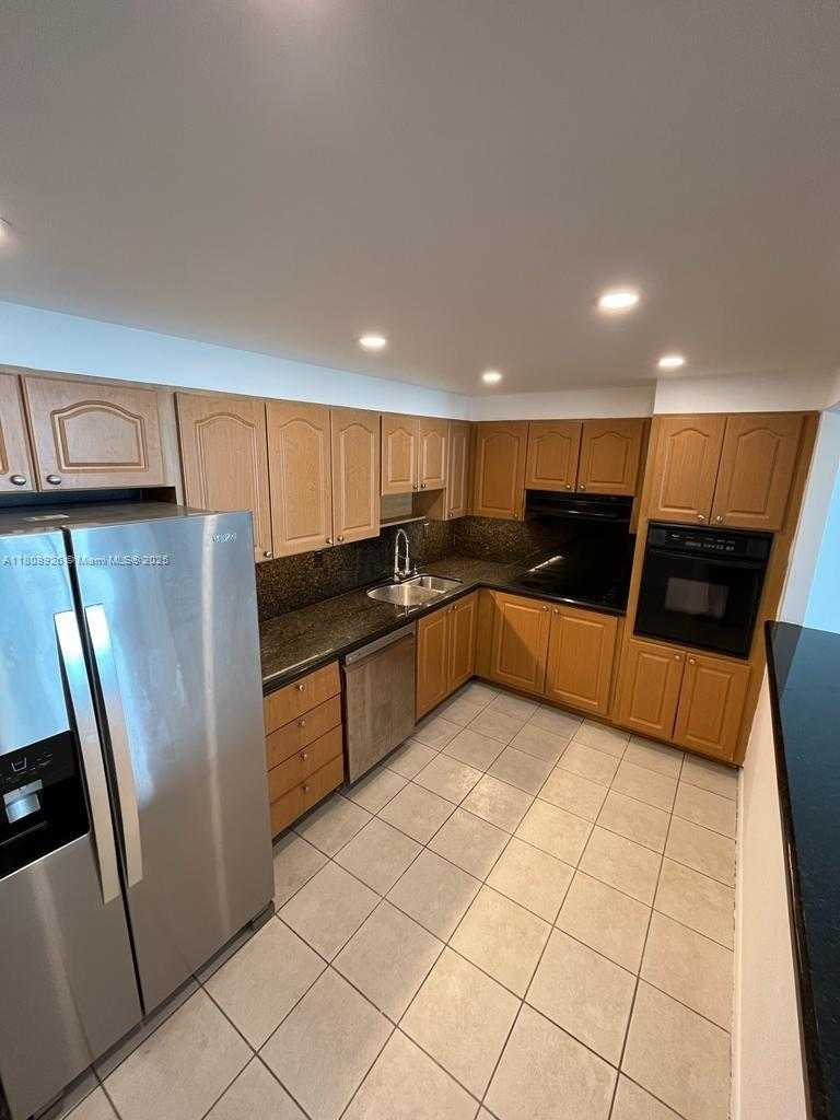 Small Image of 19390 COLLINS AVE #820, Sunny Isles Beach Number 2