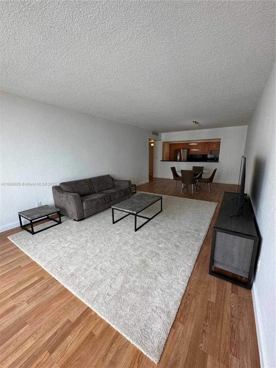 Small Image of 19390 COLLINS AVE #820, Sunny Isles Beach Number 5