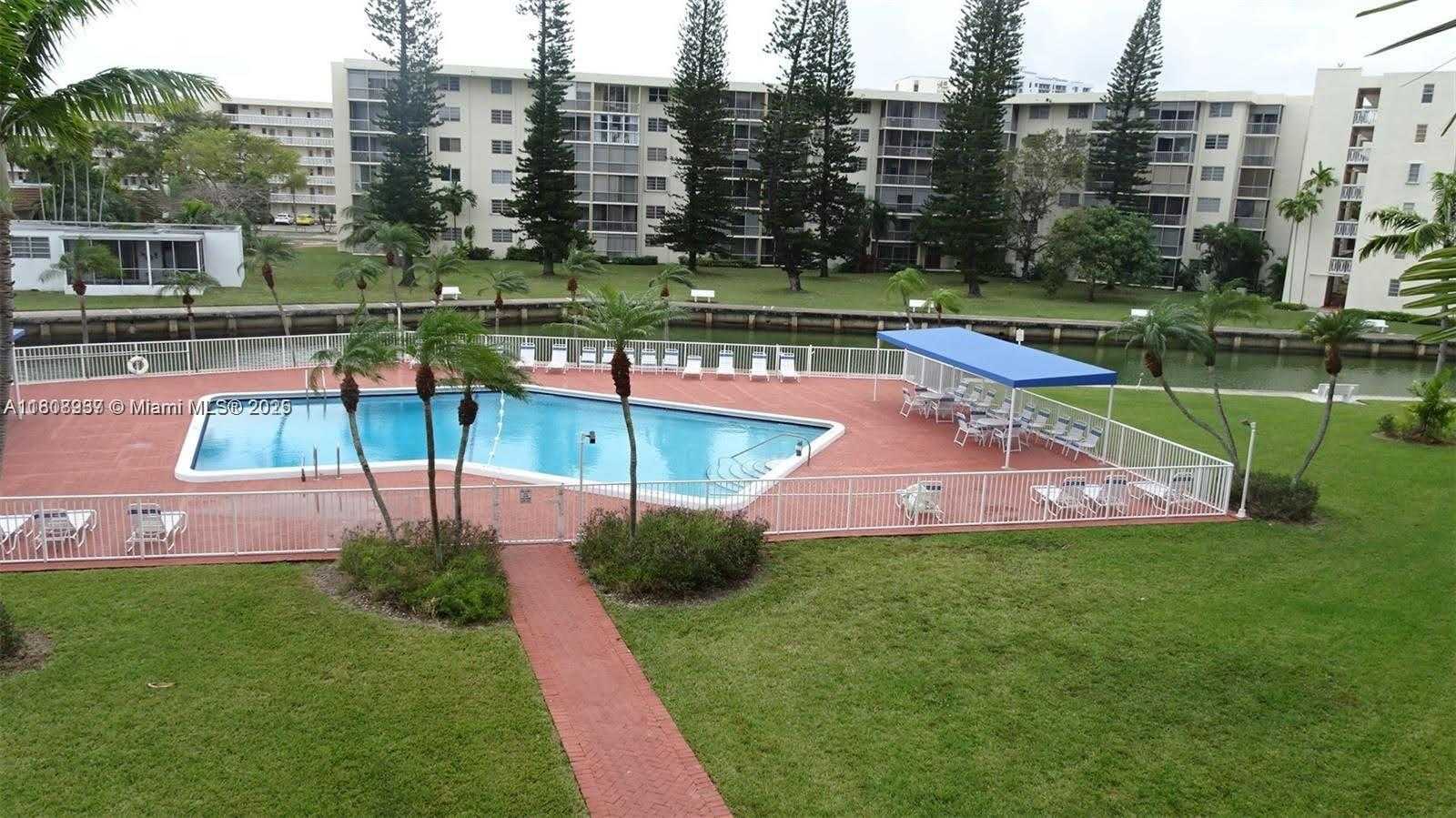 Small Image of 2859 LEONARD DR #G305, Aventura Number 9