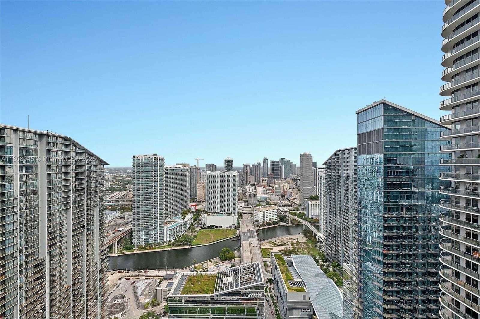 Small Image of 45 SOUTH WEST 9TH ST #4509, Miami Number 23
