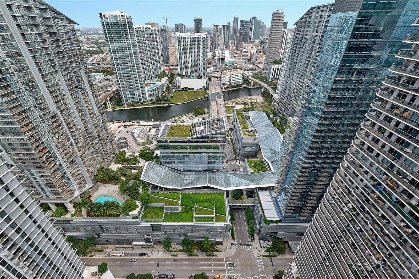 Small Image of 45 SOUTH WEST 9TH ST #4509, Miami Number 24