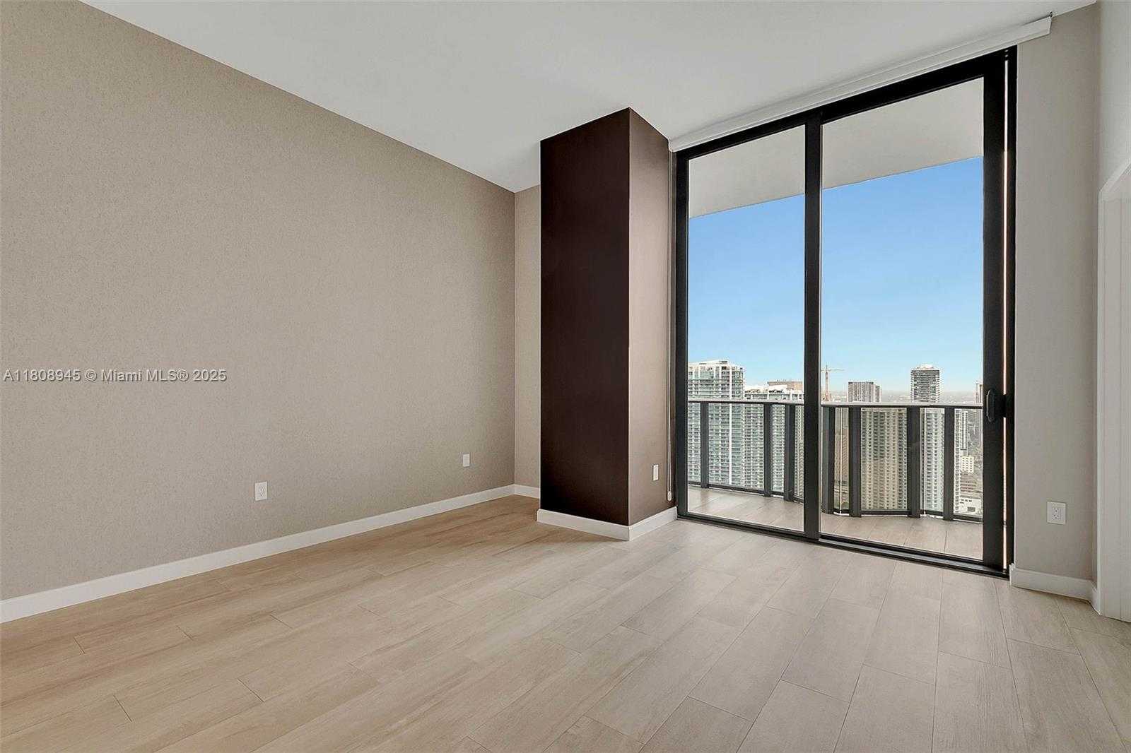 Small Image of 45 SOUTH WEST 9TH ST #4509, Miami Number 8