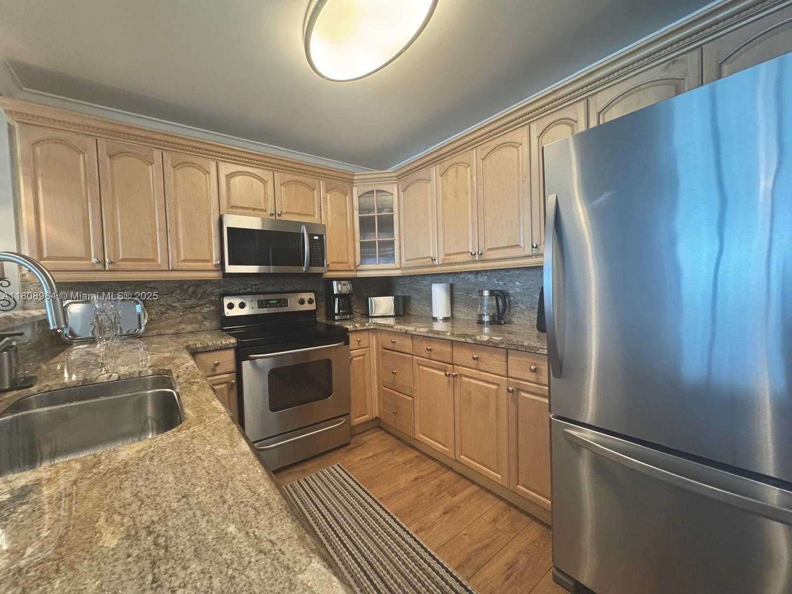 Small Image of 3800 SOUTH OCEAN DR #323, Hollywood Number 34