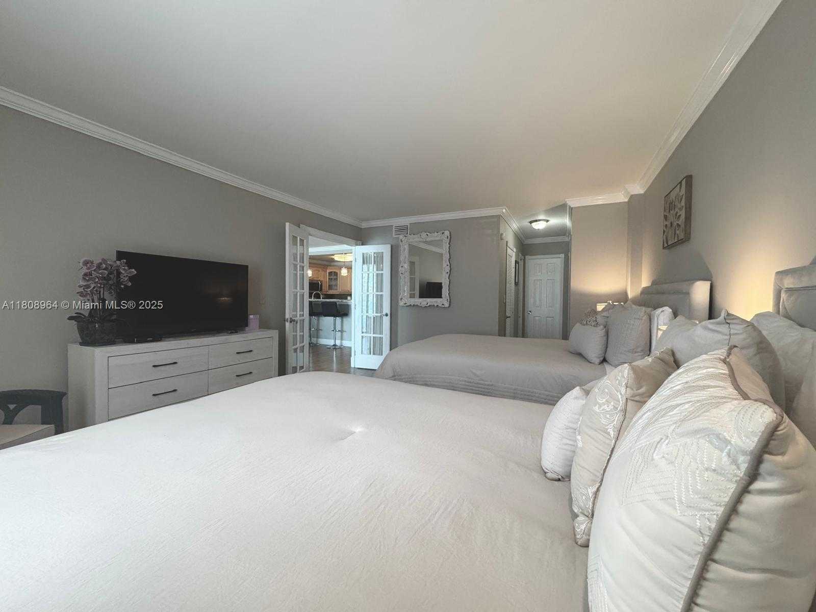Small Image of 3800 SOUTH OCEAN DR #323, Hollywood Number 36