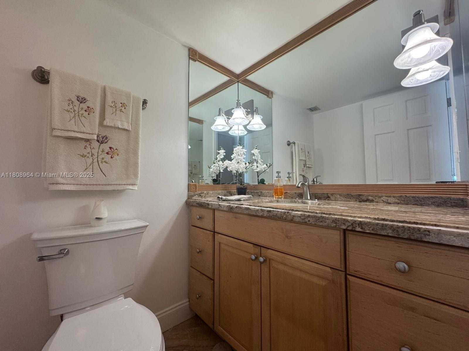 Small Image of 3800 SOUTH OCEAN DR #323, Hollywood Number 45