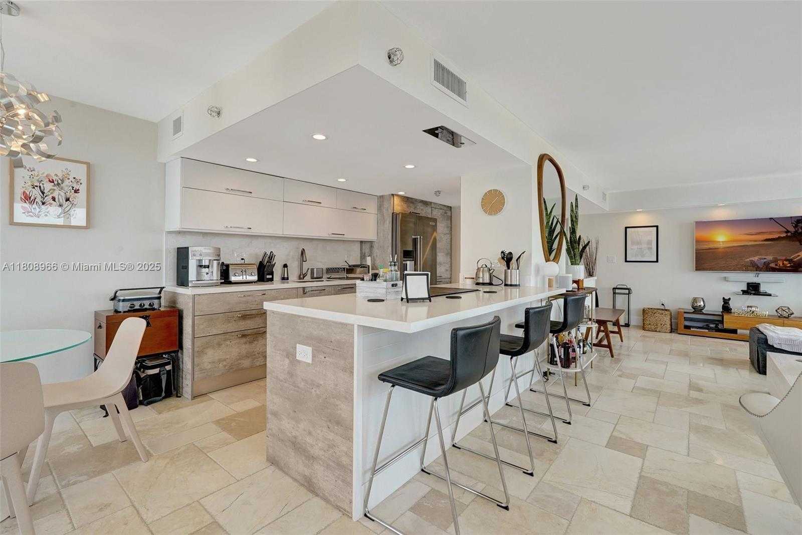 Small Image of 210 174TH ST #2419, Sunny Isles Beach Number 13