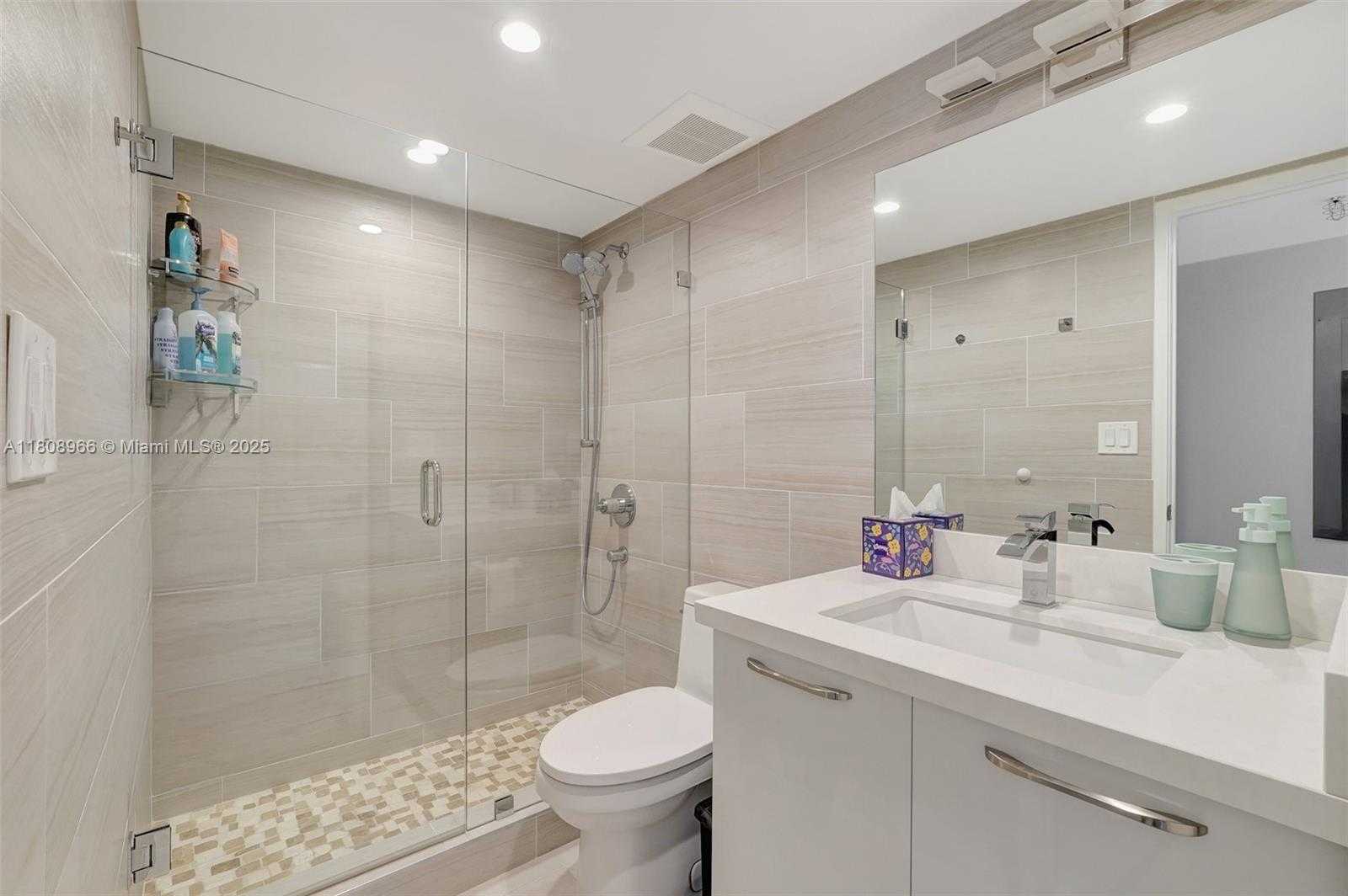 Small Image of 210 174TH ST #2419, Sunny Isles Beach Number 24