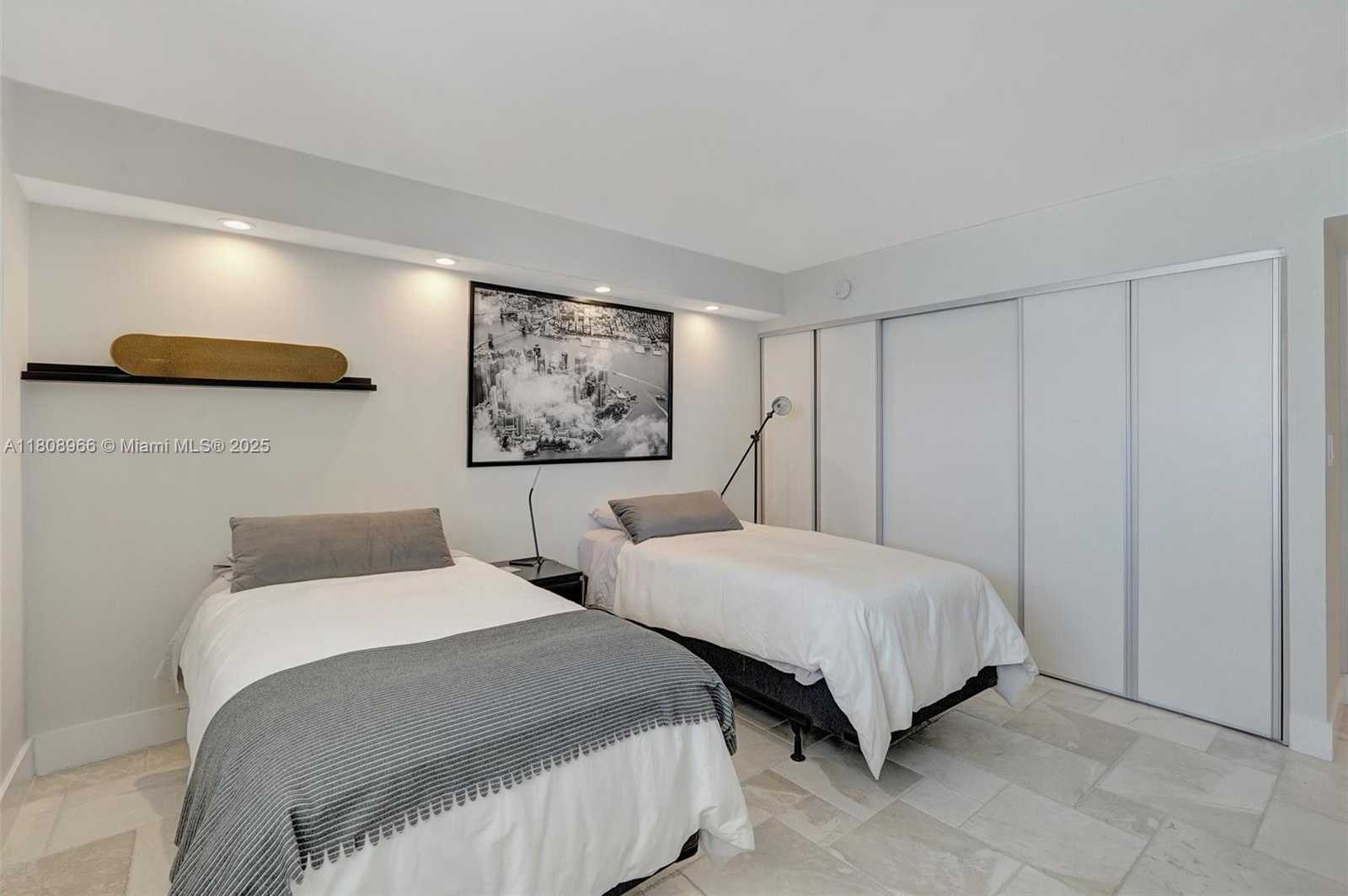 Small Image of 210 174TH ST #2419, Sunny Isles Beach Number 27