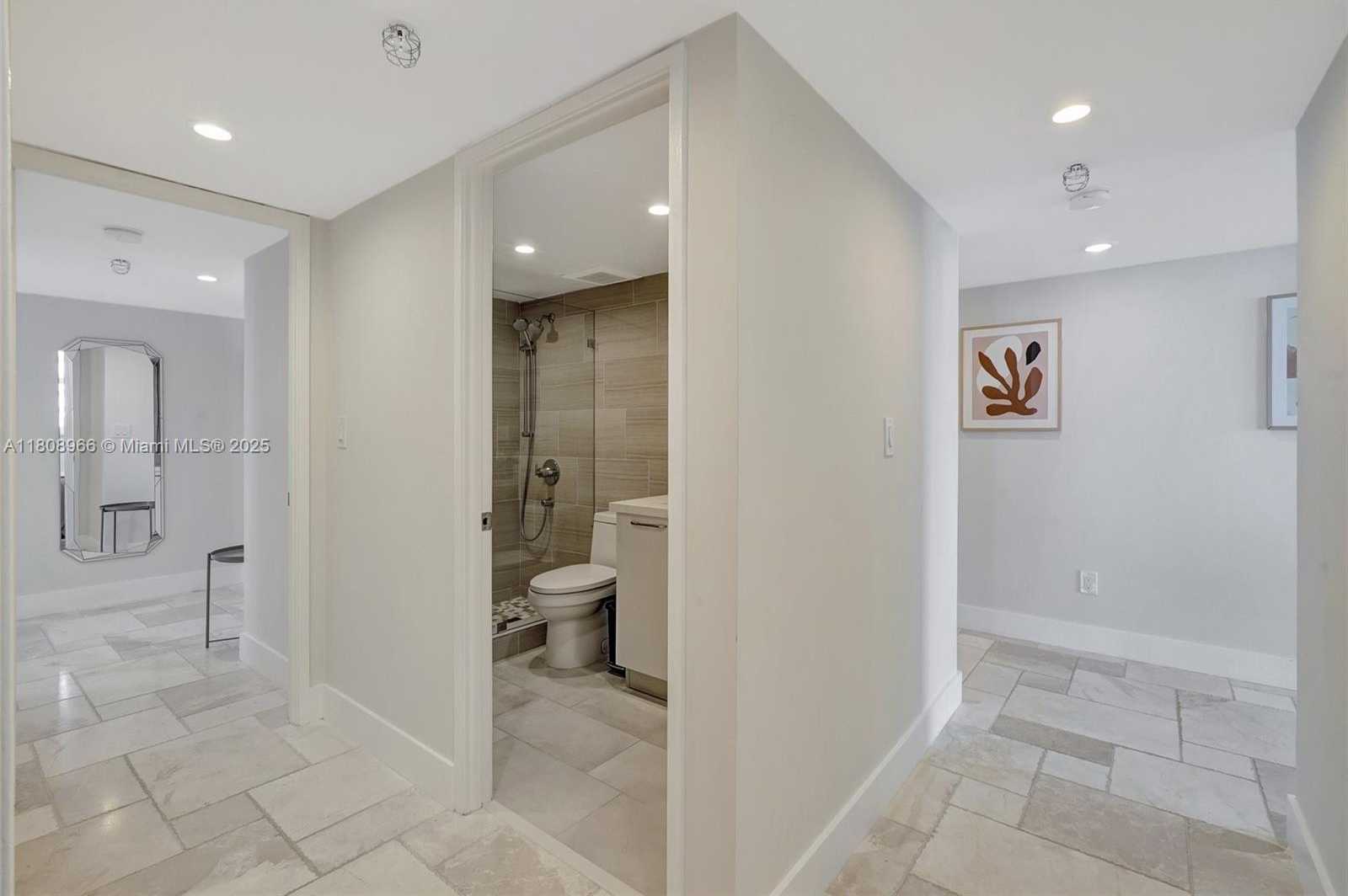 Small Image of 210 174TH ST #2419, Sunny Isles Beach Number 32