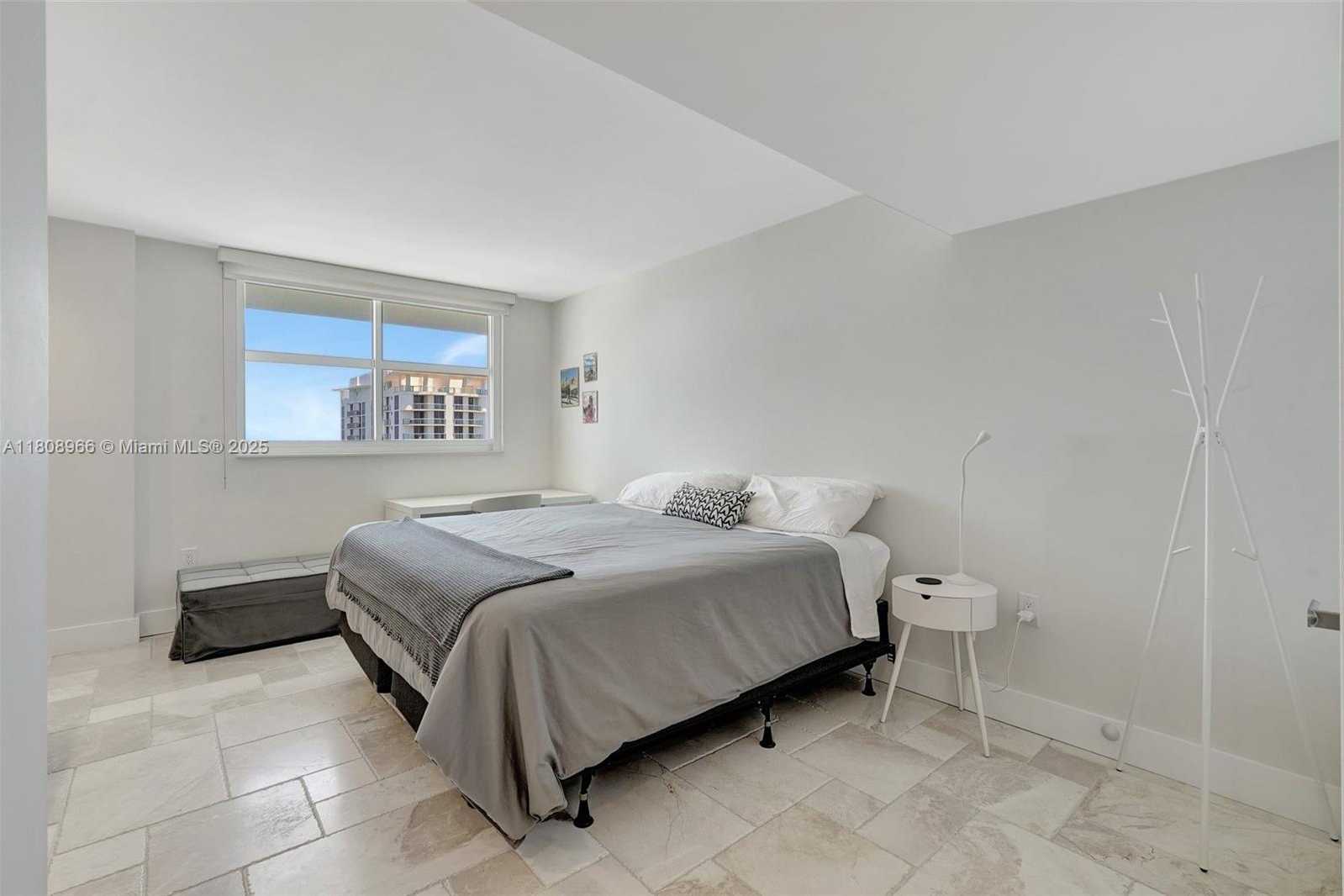 Small Image of 210 174TH ST #2419, Sunny Isles Beach Number 36