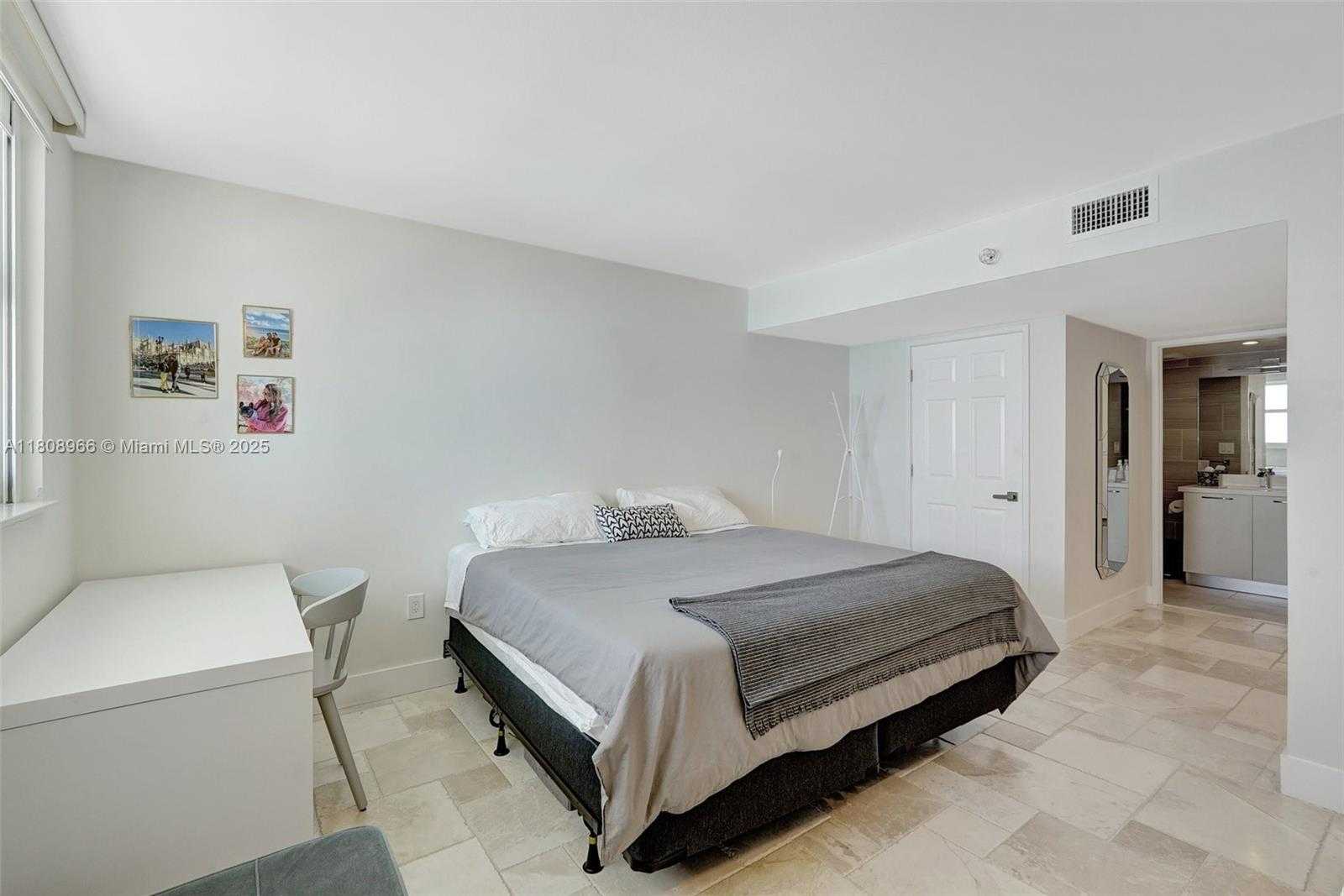 Small Image of 210 174TH ST #2419, Sunny Isles Beach Number 38