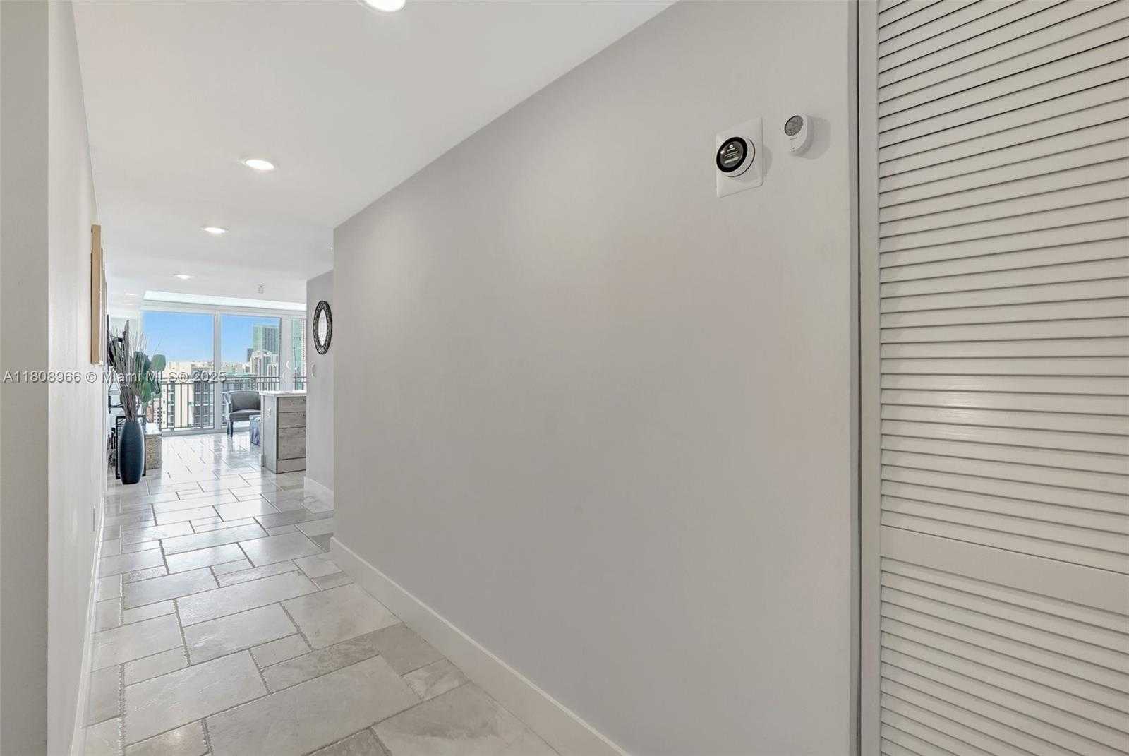 Small Image of 210 174TH ST #2419, Sunny Isles Beach Number 4