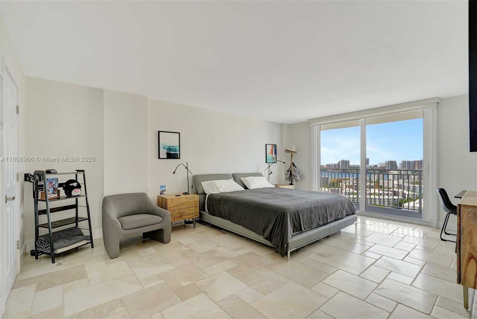 Small Image of 210 174TH ST #2419, Sunny Isles Beach Number 42