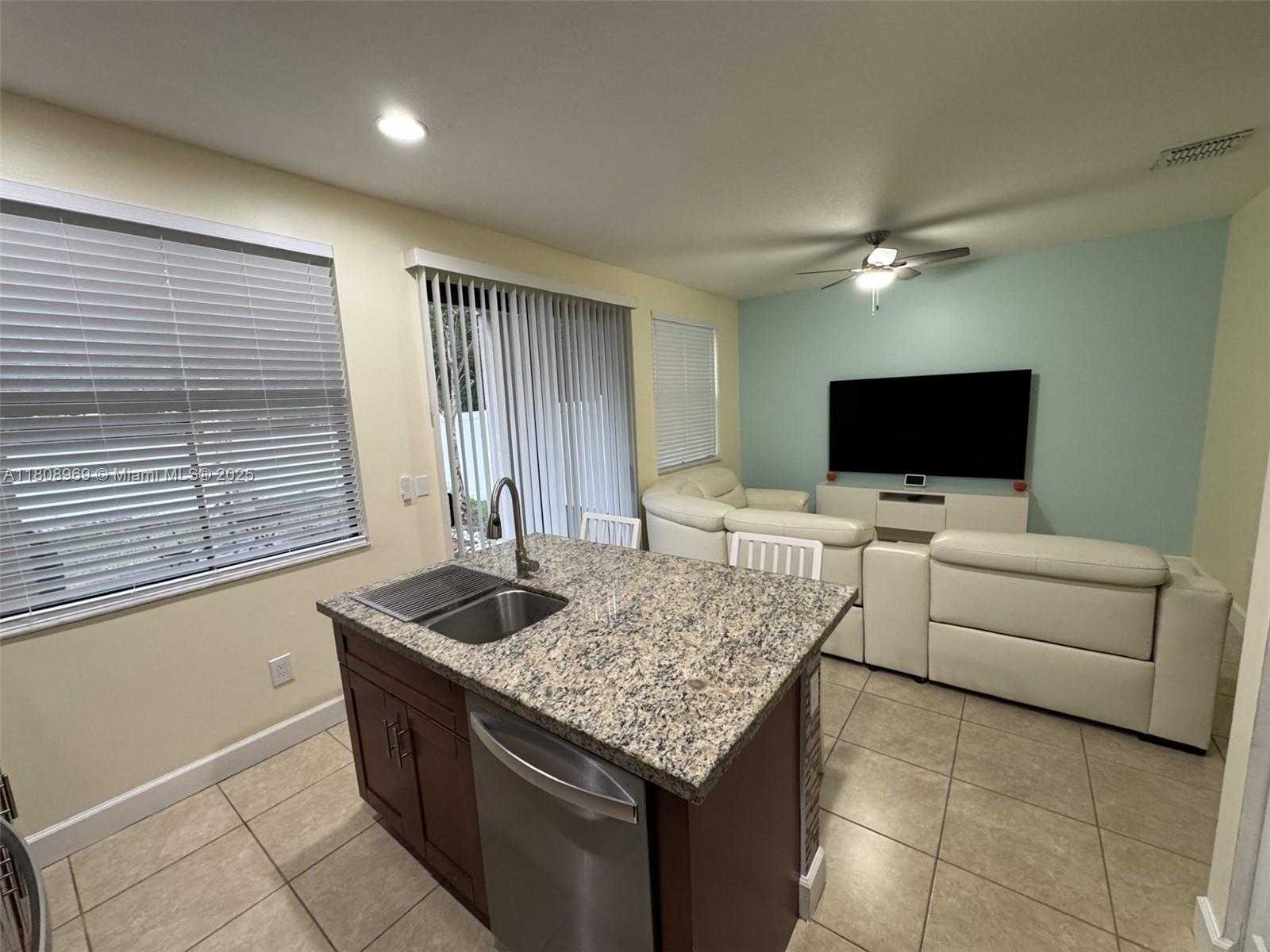 Small Image of 4849 NORTH WEST 57TH CT, Tamarac Number 7