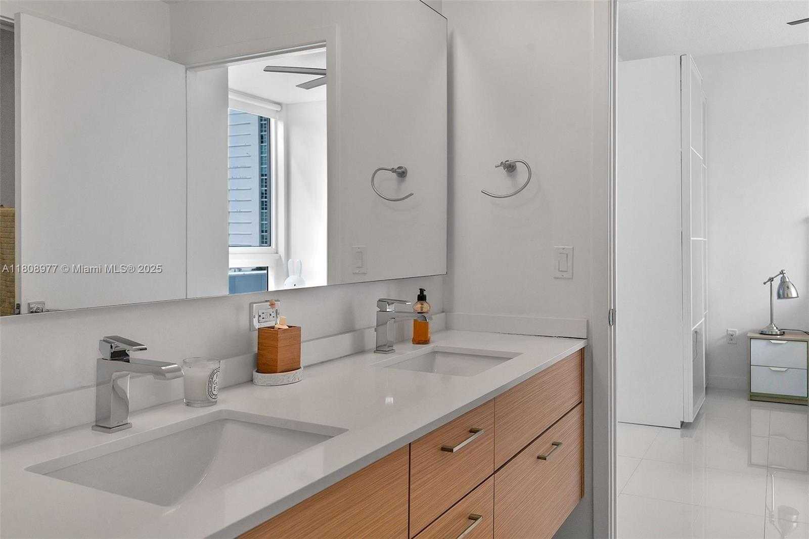 Small Image of 600 NORTH EAST 27TH ST #1105, Miami Number 46