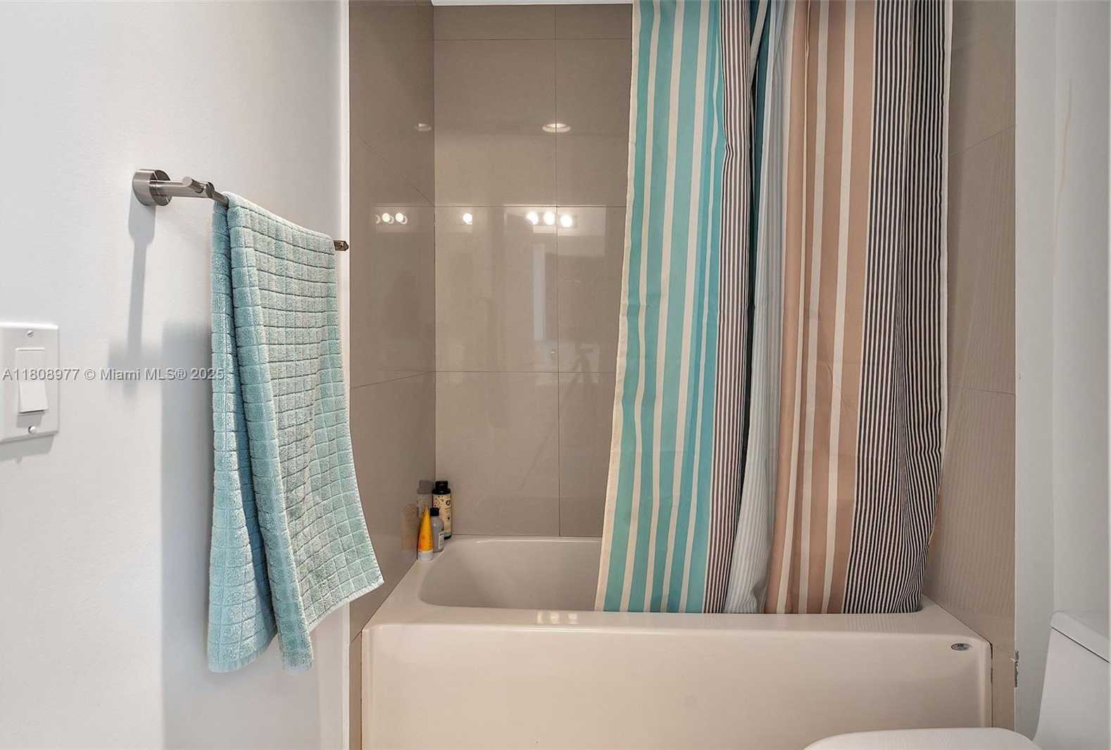 Small Image of 600 NORTH EAST 27TH ST #1105, Miami Number 55