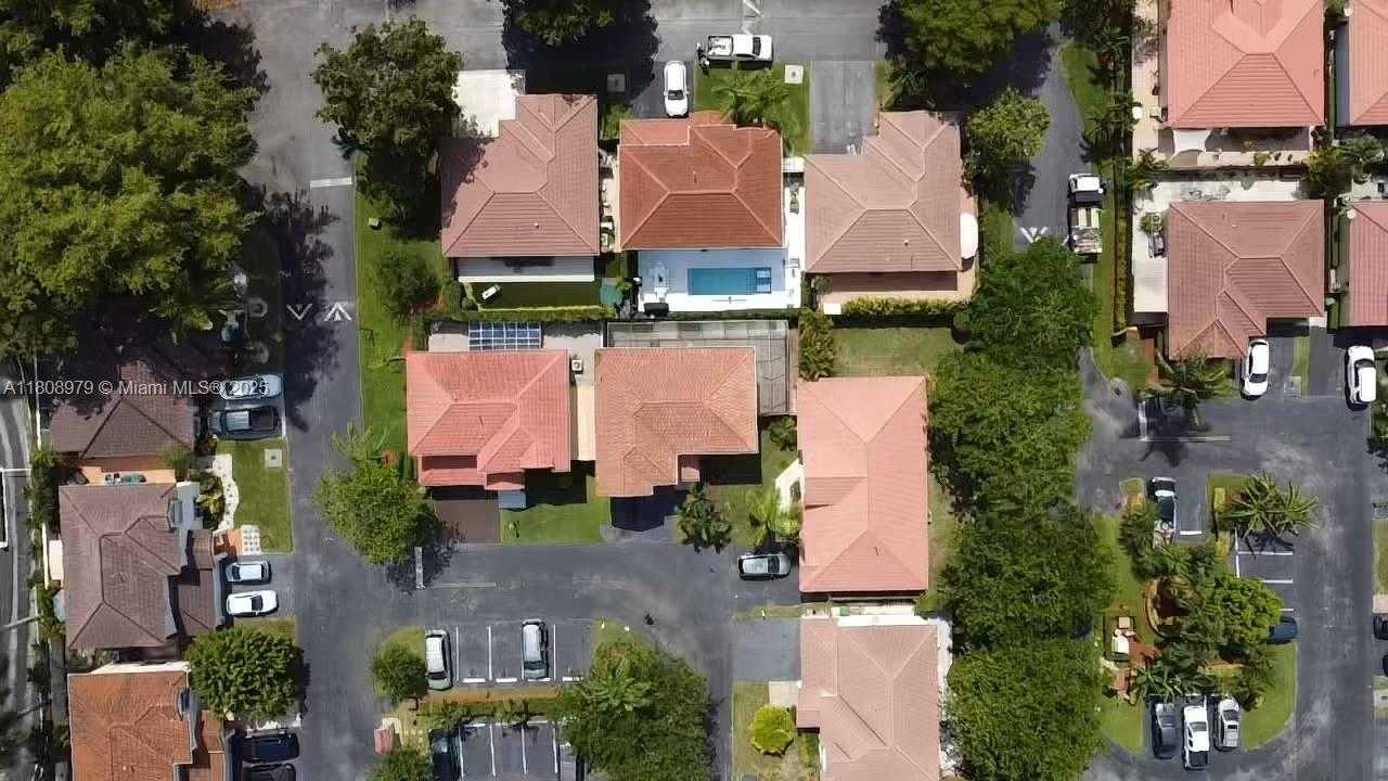 Small Image of 10245 NORTH WEST 57TH ST, Doral Number 18