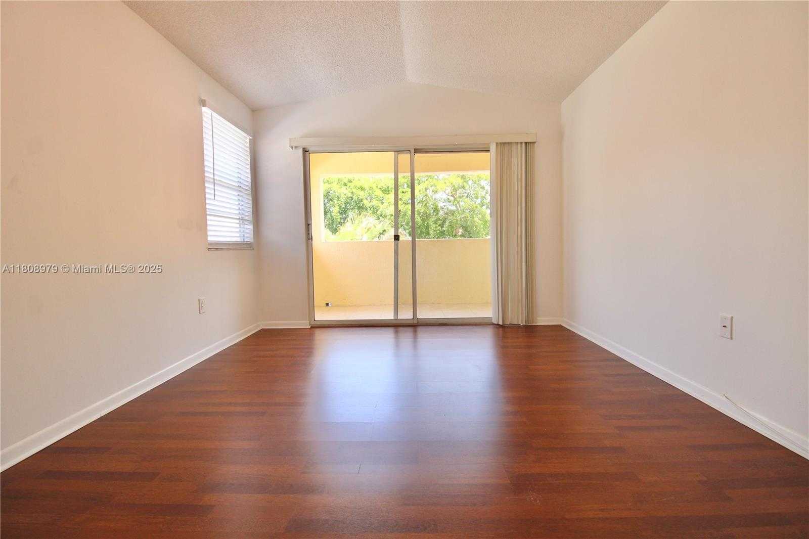 Small Image of 10245 NORTH WEST 57TH ST, Doral Number 9