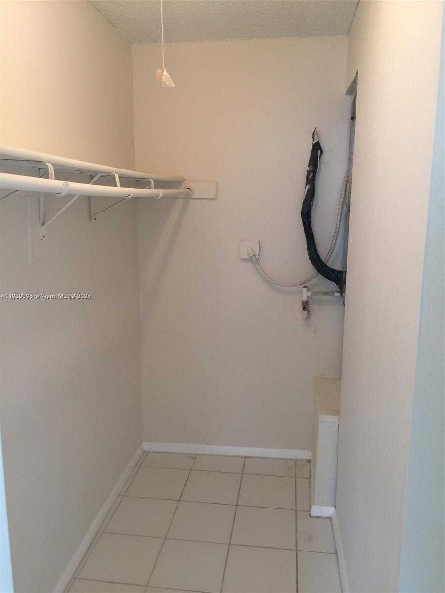 Small Image of 1251 NORTH EAST 108TH ST #106, Miami Number 4