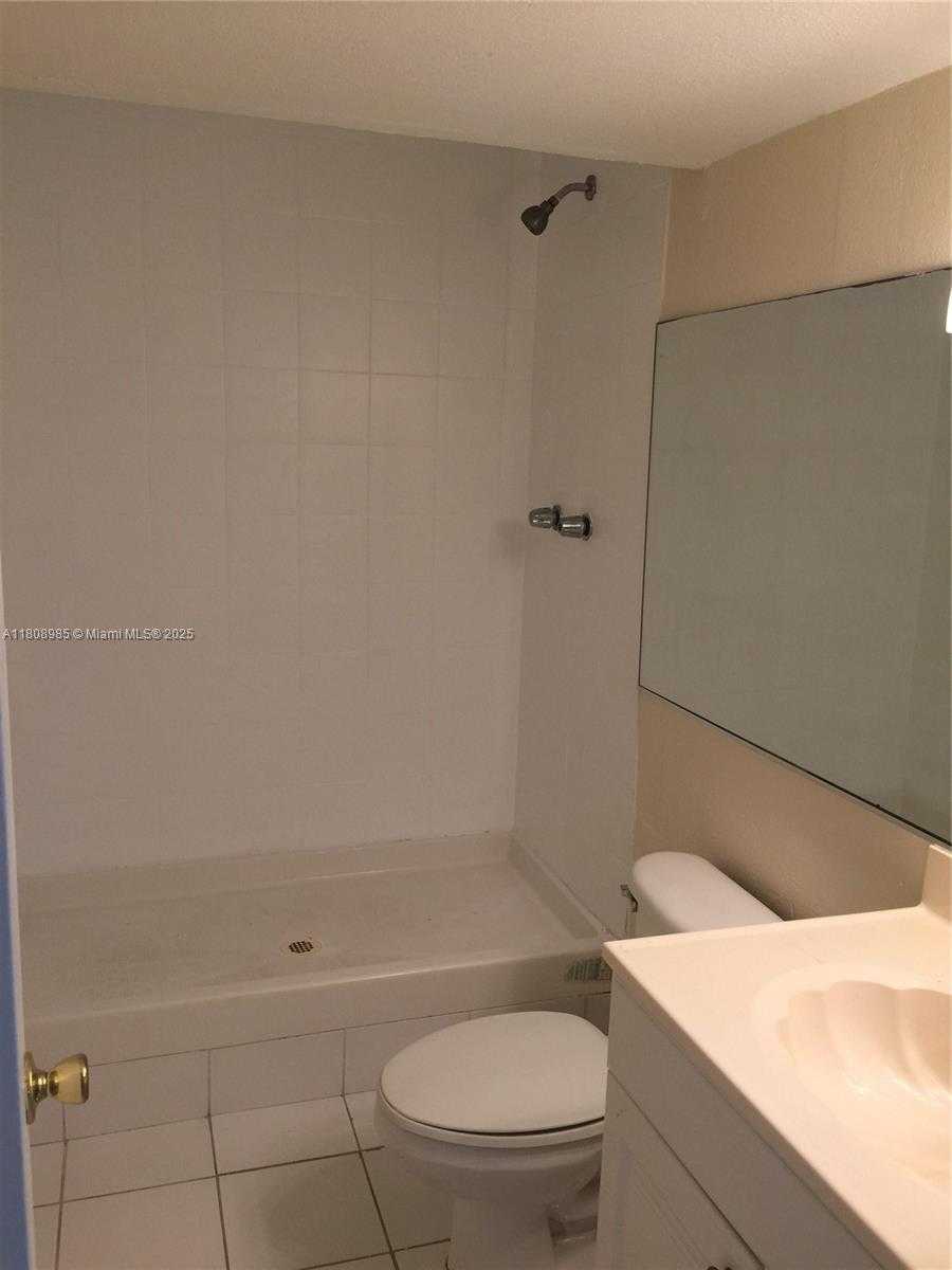 Small Image of 1251 NORTH EAST 108TH ST #106, Miami Number 5