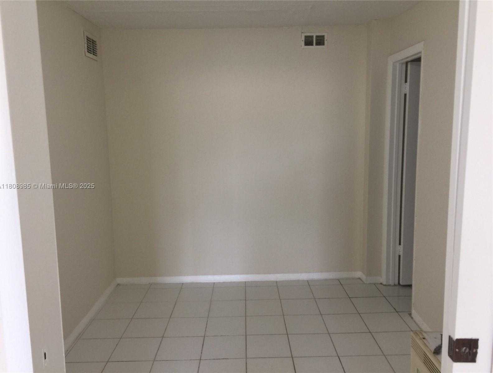 Small Image of 1251 NORTH EAST 108TH ST #106, Miami Number 6