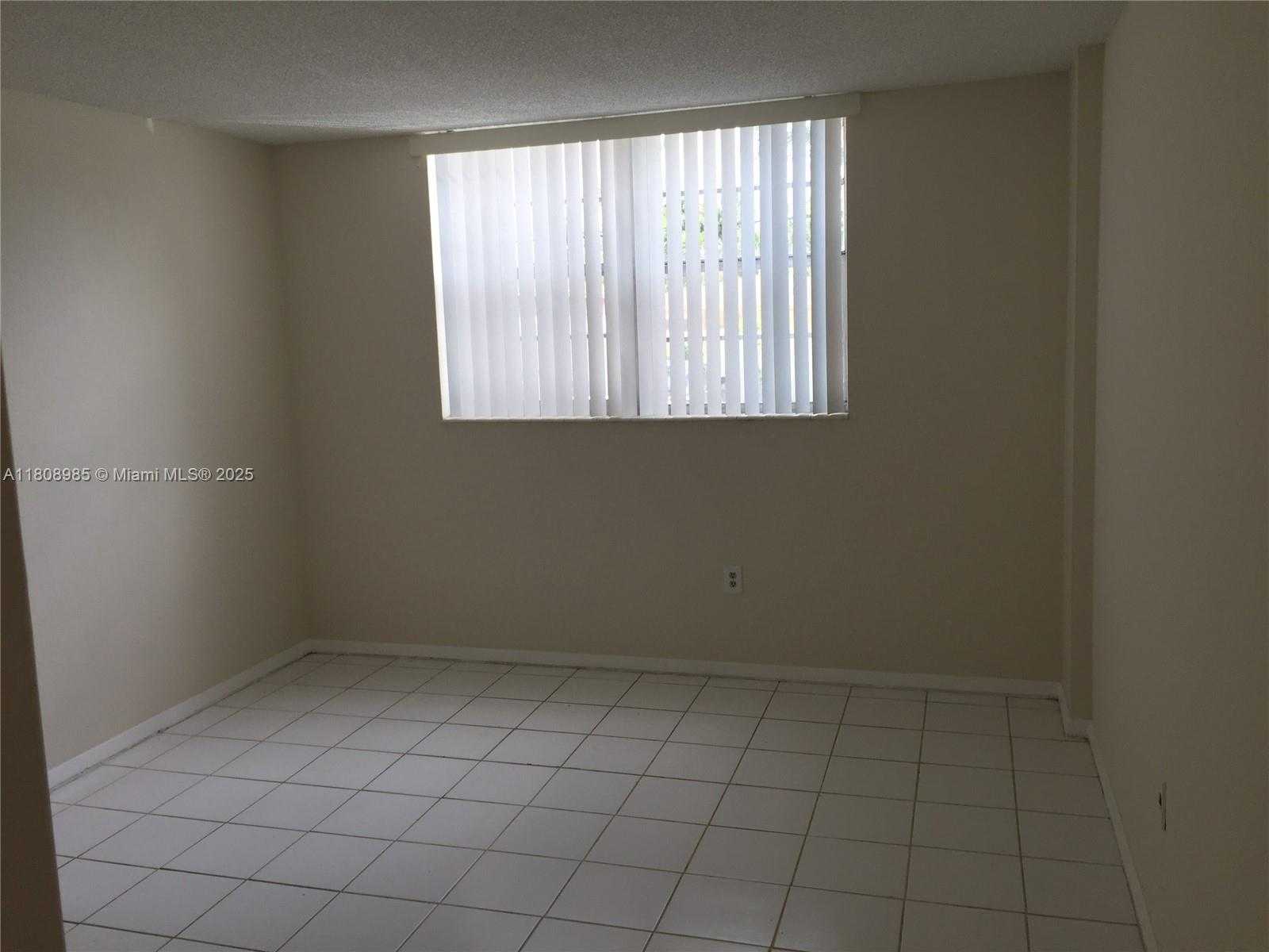 Small Image of 1251 NORTH EAST 108TH ST #106, Miami Number 9