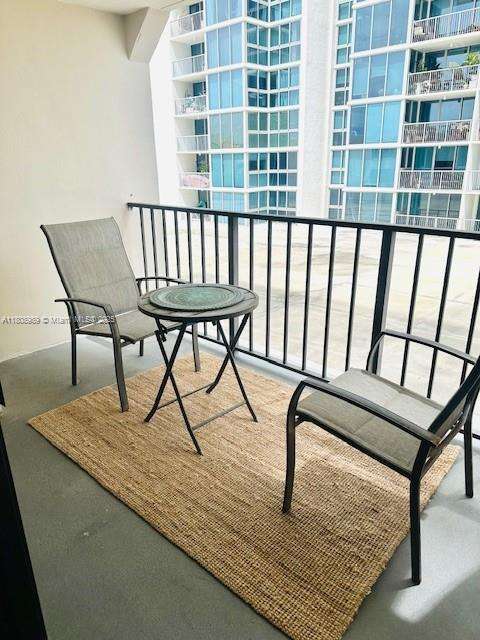 Small Image of 2625 COLLINS AVE #415, Miami Beach Number 23