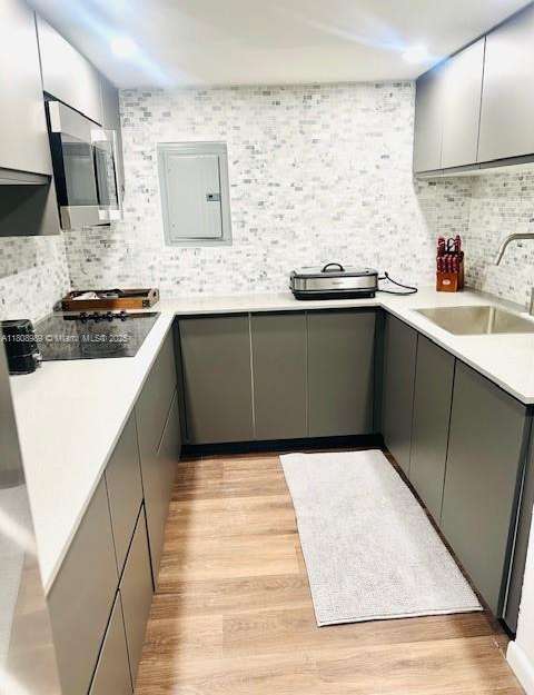 Small Image of 2625 COLLINS AVE #415, Miami Beach Number 3