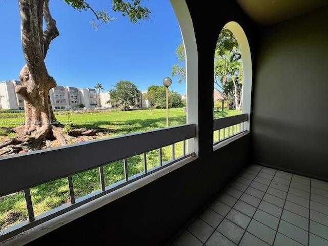 Small Image of 7722 CAMINO REAL #E-117, Miami Number 10