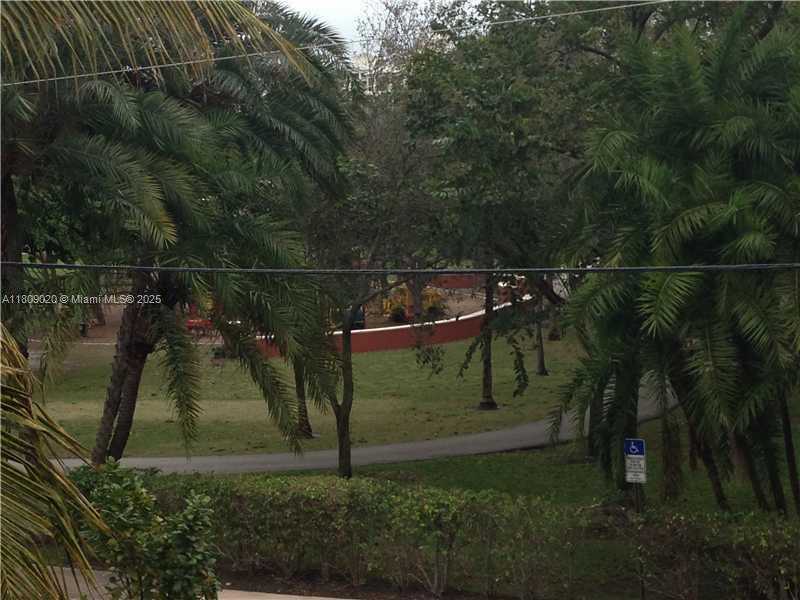Small Image of 472 FERNWOOD DR #472, Key Biscayne Number 8