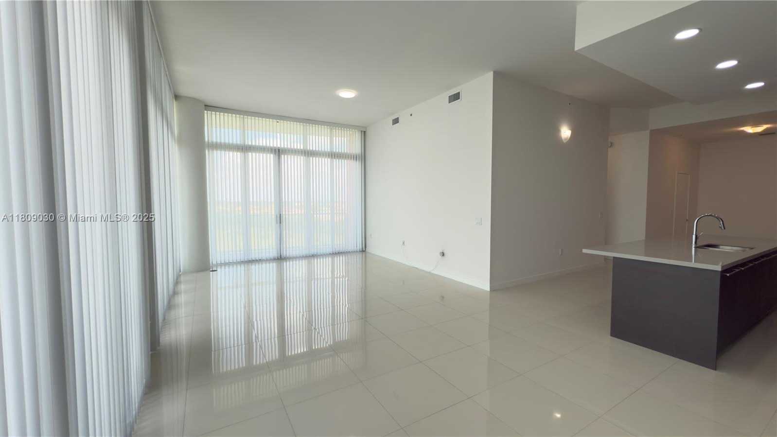 Small Image of 7825 NORTH WEST 107TH AVE #811, Doral Number 20