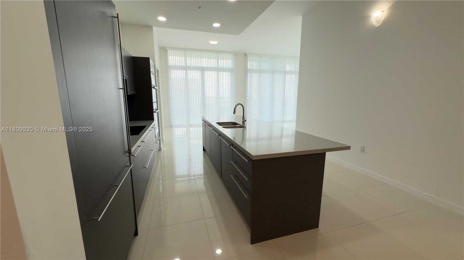 Small Image of 7825 NORTH WEST 107TH AVE #811, Doral Number 26