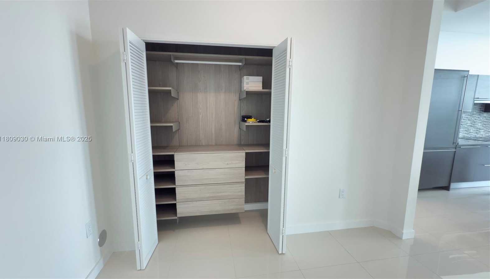 Small Image of 7825 NORTH WEST 107TH AVE #811, Doral Number 31