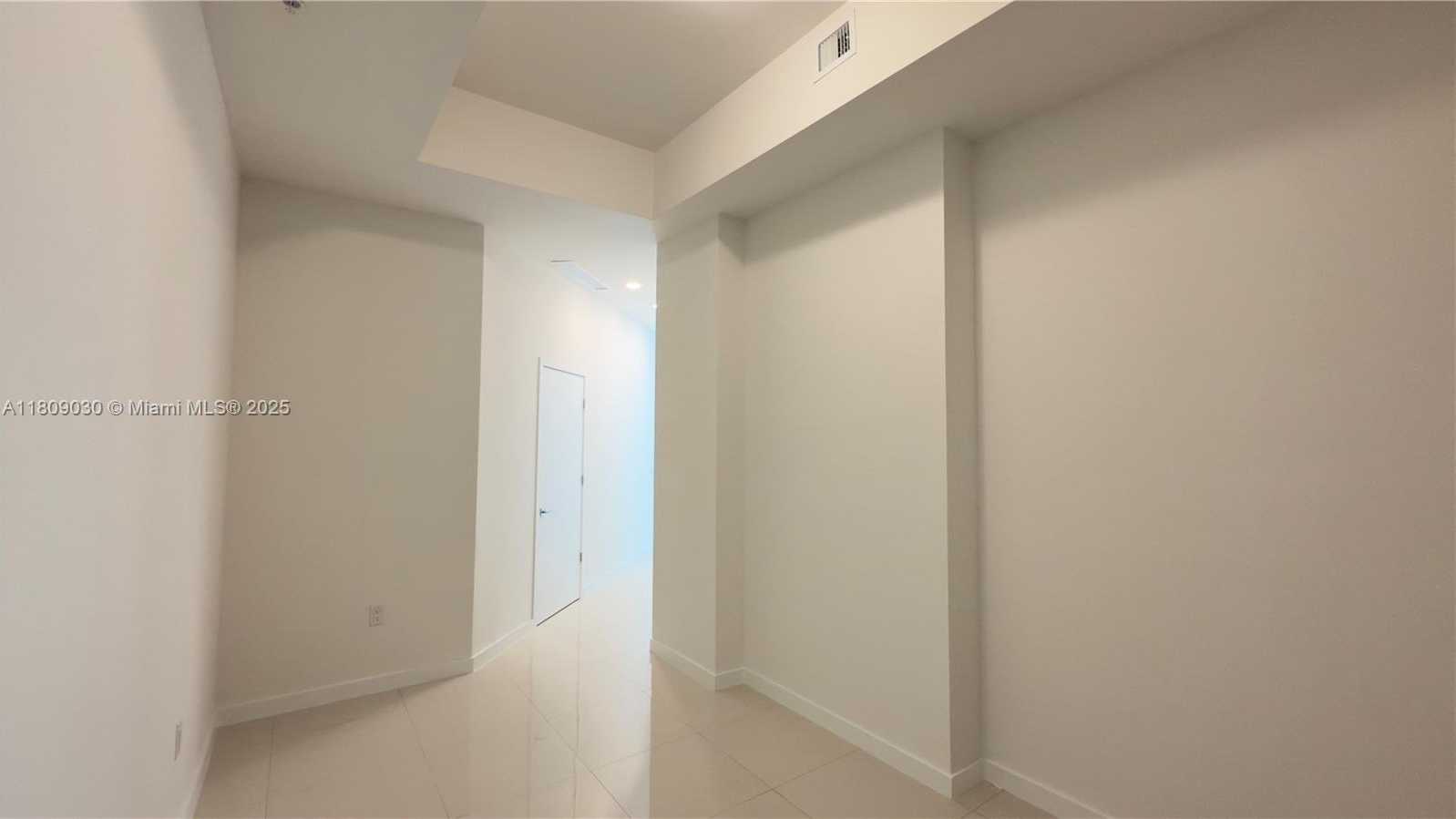 Small Image of 7825 NORTH WEST 107TH AVE #811, Doral Number 34