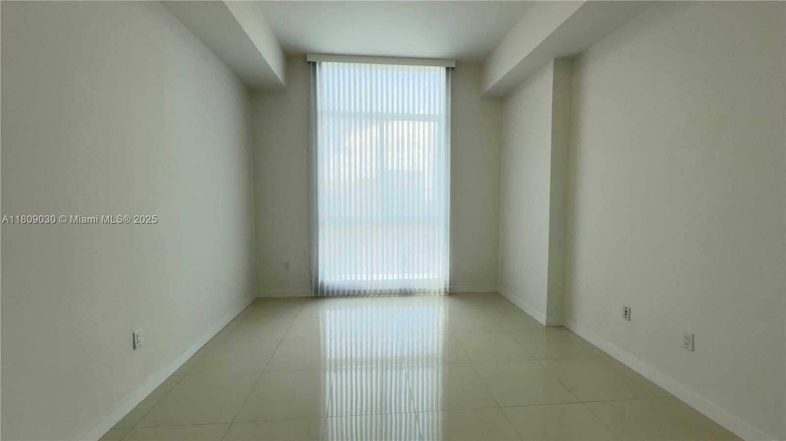 Small Image of 7825 NORTH WEST 107TH AVE #811, Doral Number 38