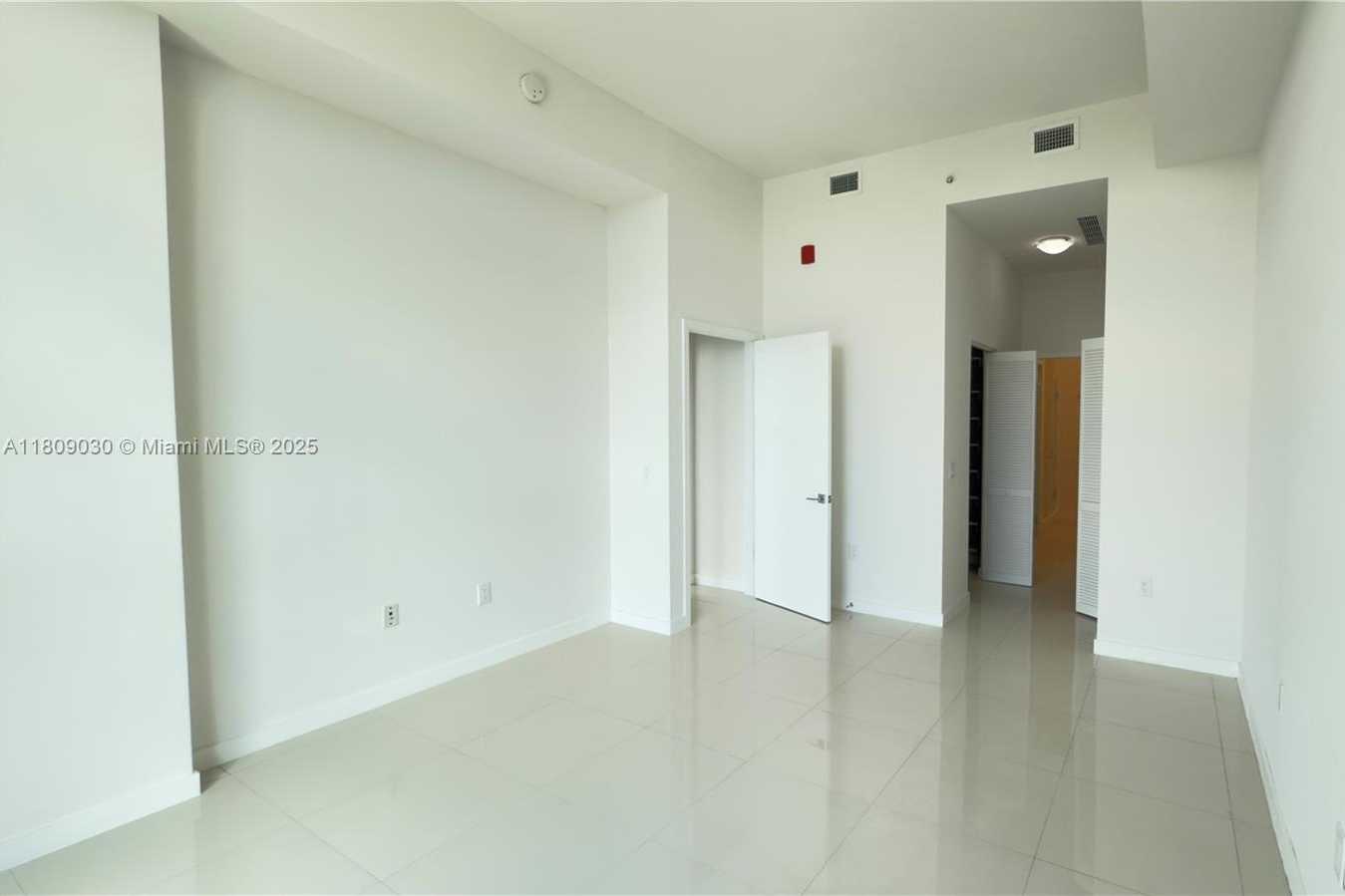 Small Image of 7825 NORTH WEST 107TH AVE #811, Doral Number 39
