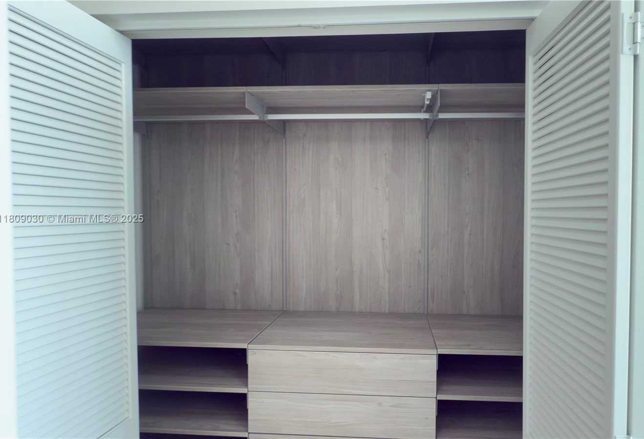 Small Image of 7825 NORTH WEST 107TH AVE #811, Doral Number 41