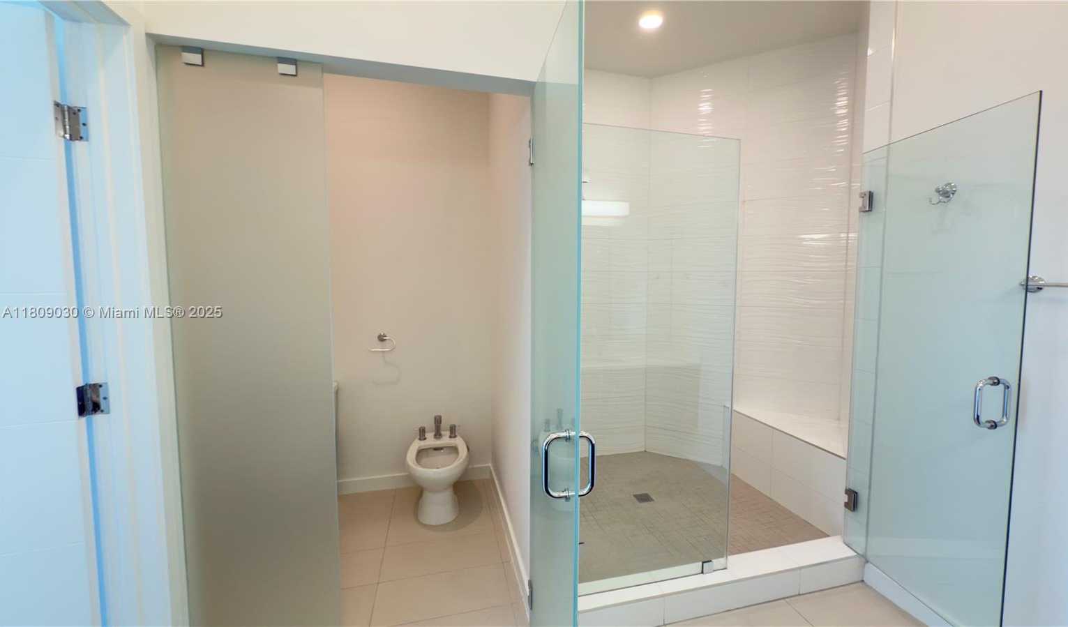 Small Image of 7825 NORTH WEST 107TH AVE #811, Doral Number 45