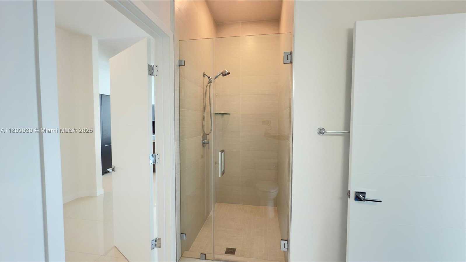 Small Image of 7825 NORTH WEST 107TH AVE #811, Doral Number 48