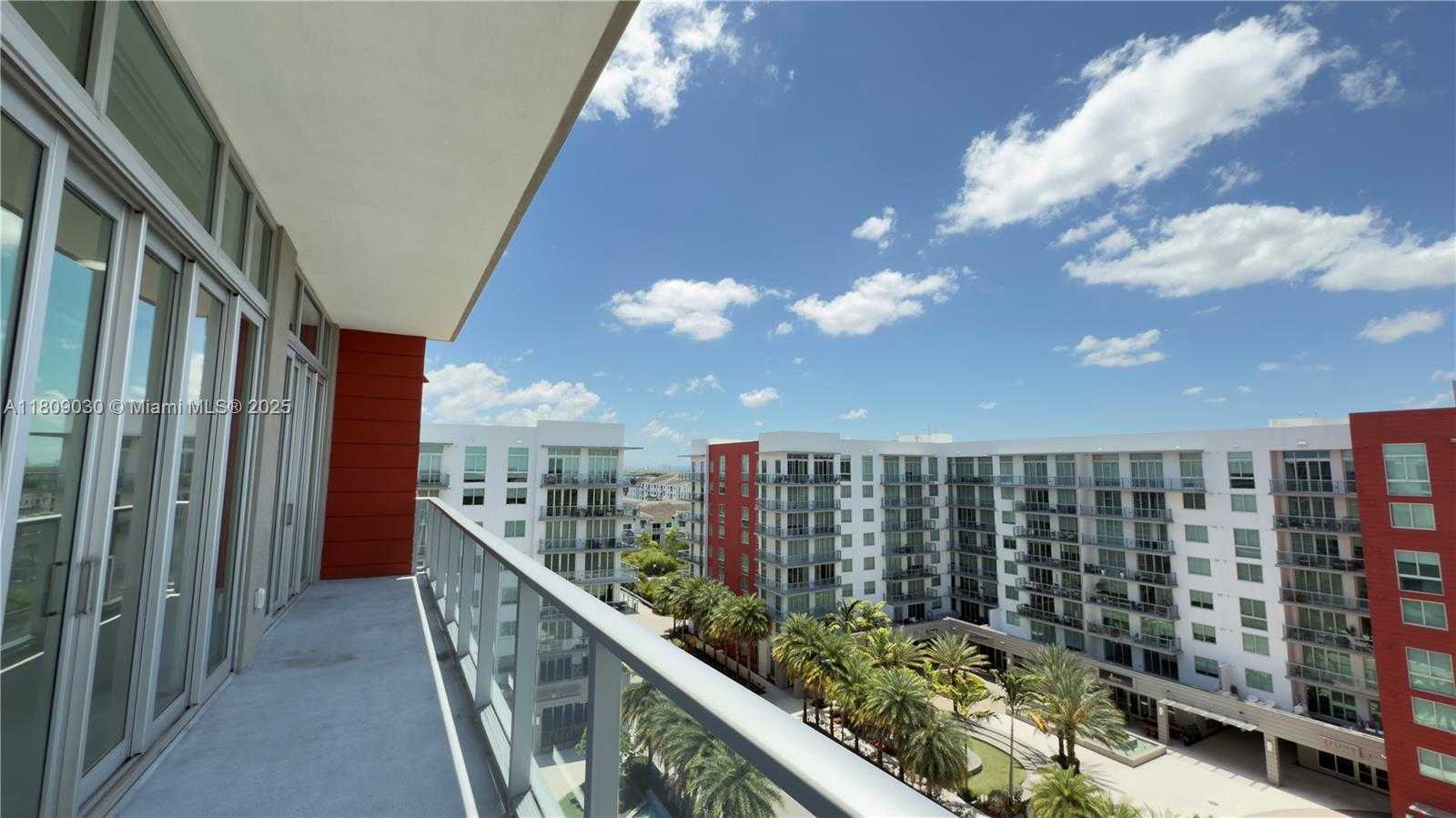 Small Image of 7825 NORTH WEST 107TH AVE #811, Doral Number 5