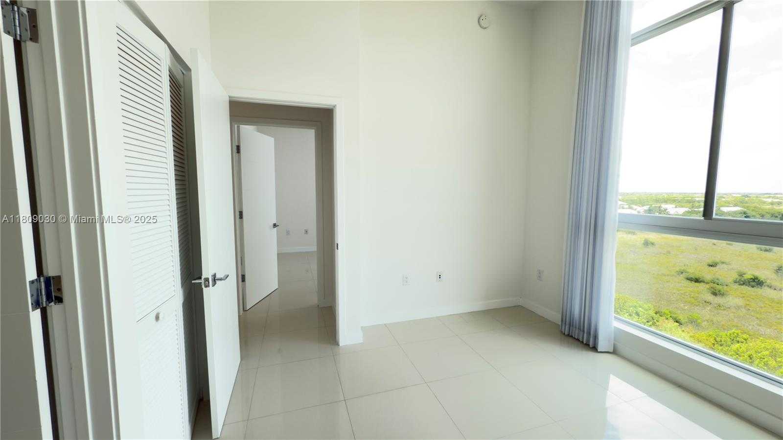 Small Image of 7825 NORTH WEST 107TH AVE #811, Doral Number 52