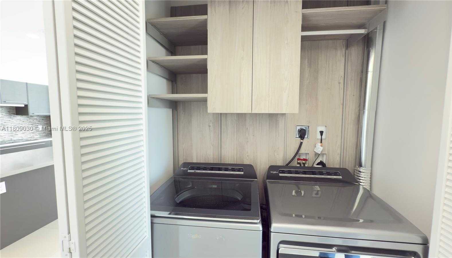 Small Image of 7825 NORTH WEST 107TH AVE #811, Doral Number 55
