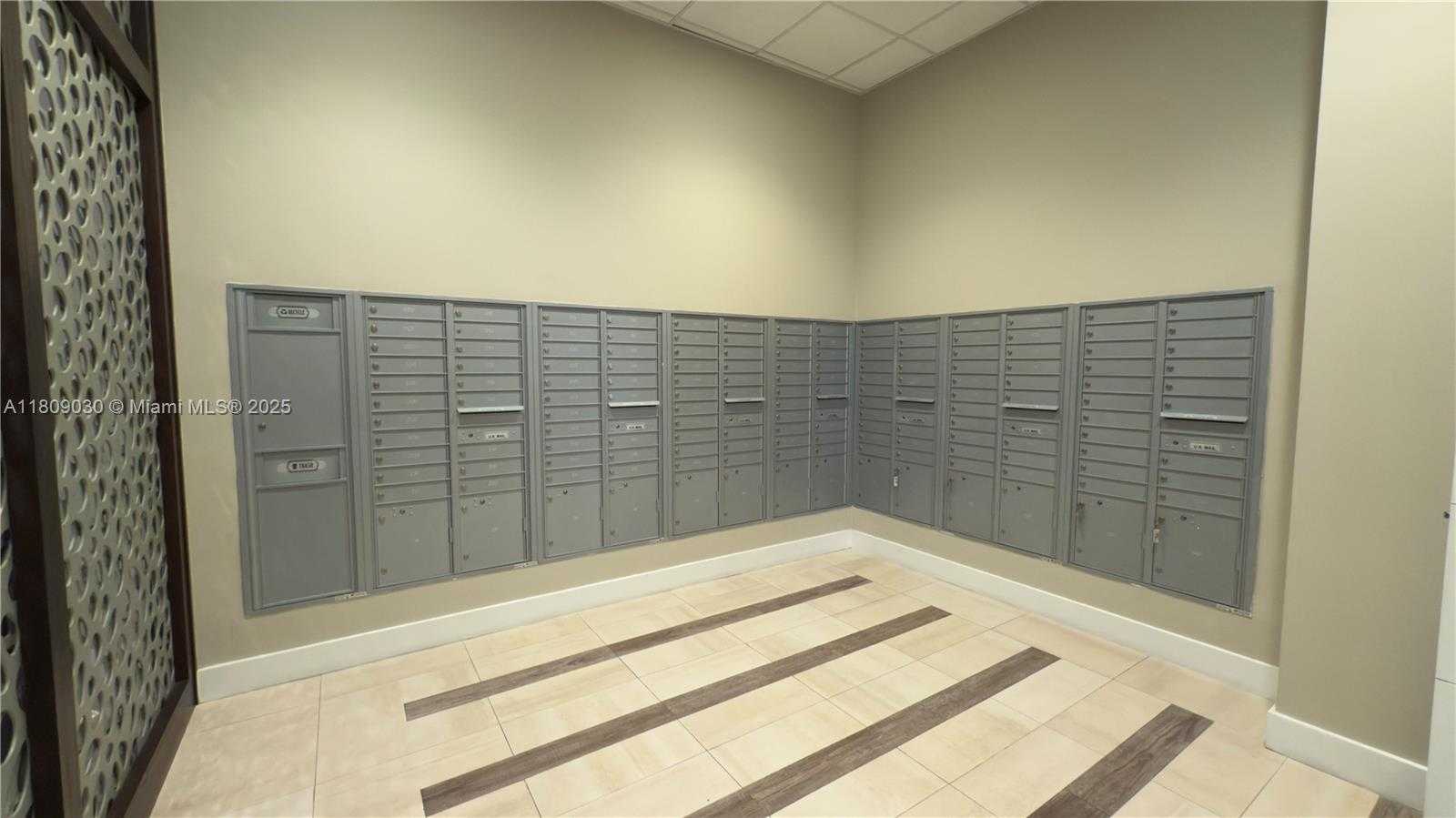 Small Image of 7825 NORTH WEST 107TH AVE #811, Doral Number 65