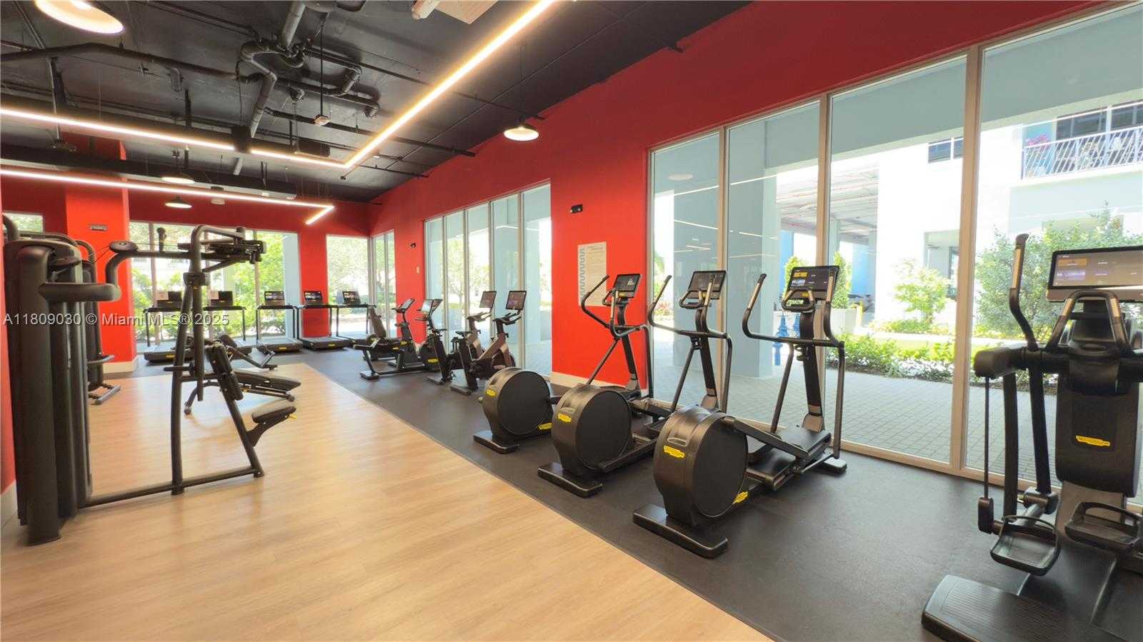 Small Image of 7825 NORTH WEST 107TH AVE #811, Doral Number 74