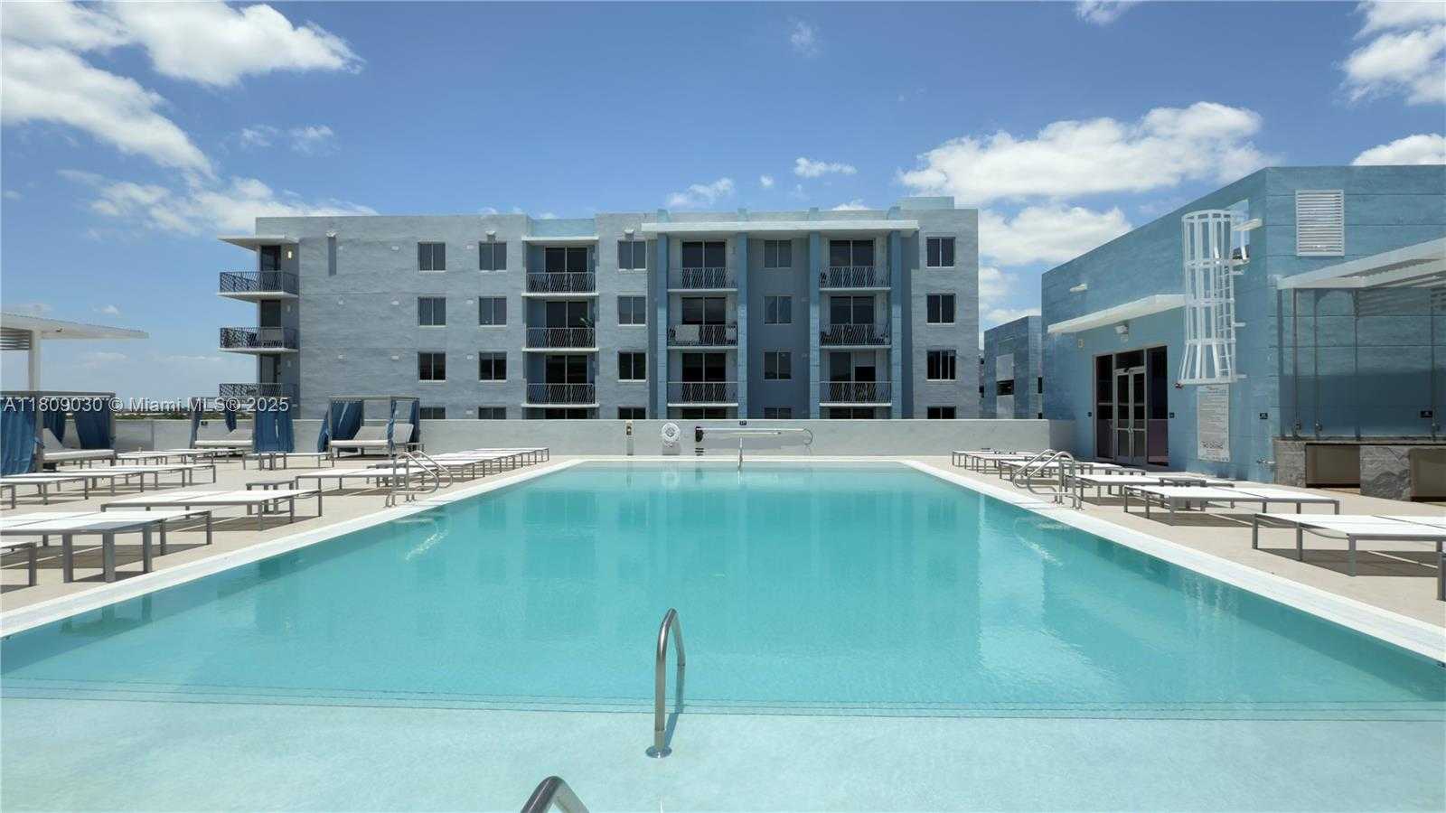 Small Image of 7825 NORTH WEST 107TH AVE #811, Doral Number 82