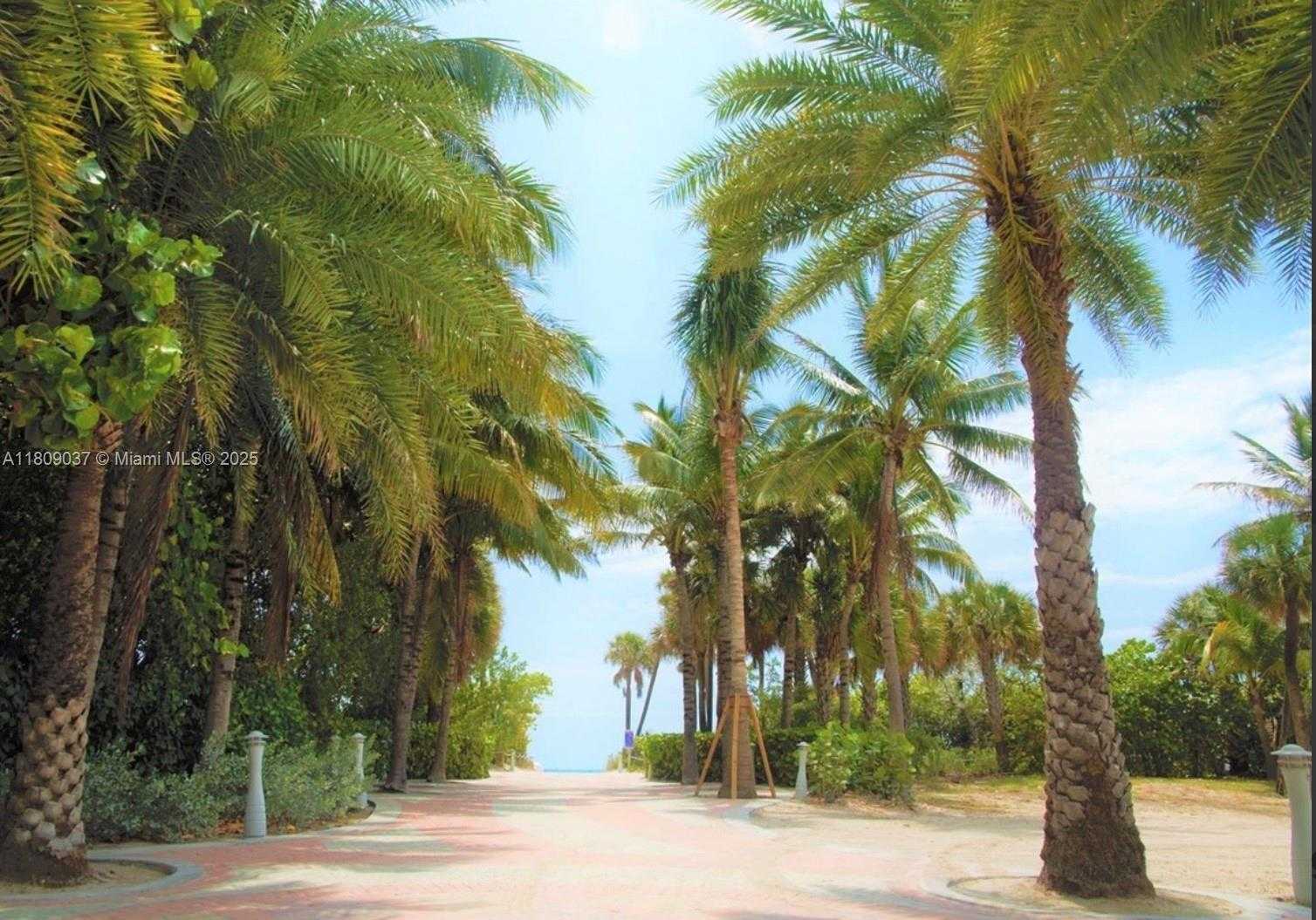 Small Image of 2155 WASHINGTON CT #108, Miami Beach Number 4