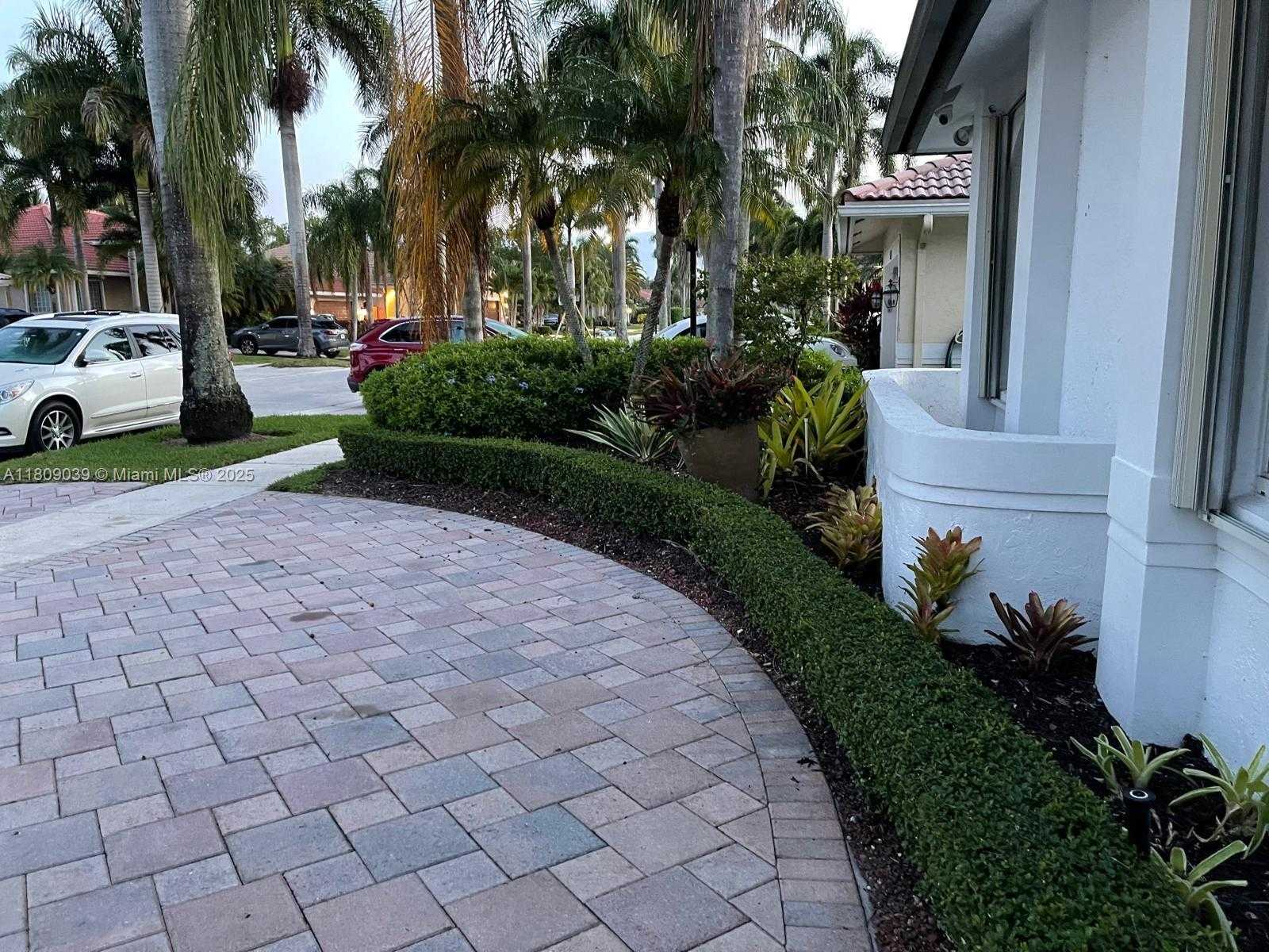 Small Image of 28 NORTH WEST 108TH WAY, Plantation Number 12