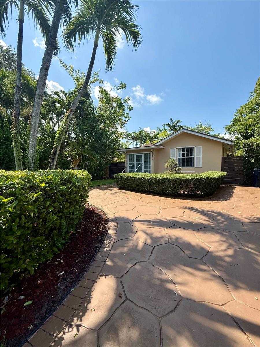 Small Image of 4456 SOUTH WEST 10TH ST, Miami Number 2