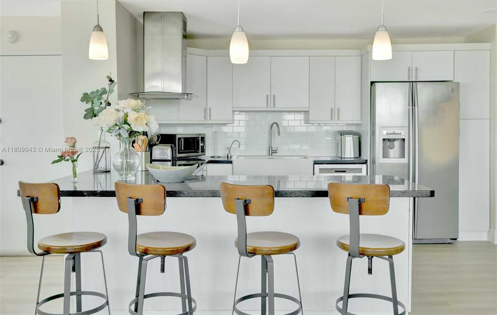 Small Image of 7135 COLLINS AVE #1105, Miami Beach Number 19